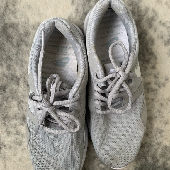 Nike Shoes - Picture 3 of 5